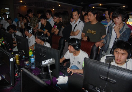 LCS选手协会官宣：LCS选手以压倒性多数通过罢工投票