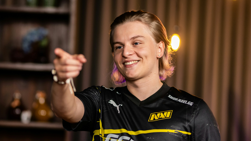 2024 LPL 青年年度教练： FunPlus Phoenix YONDAIME 罗鹏