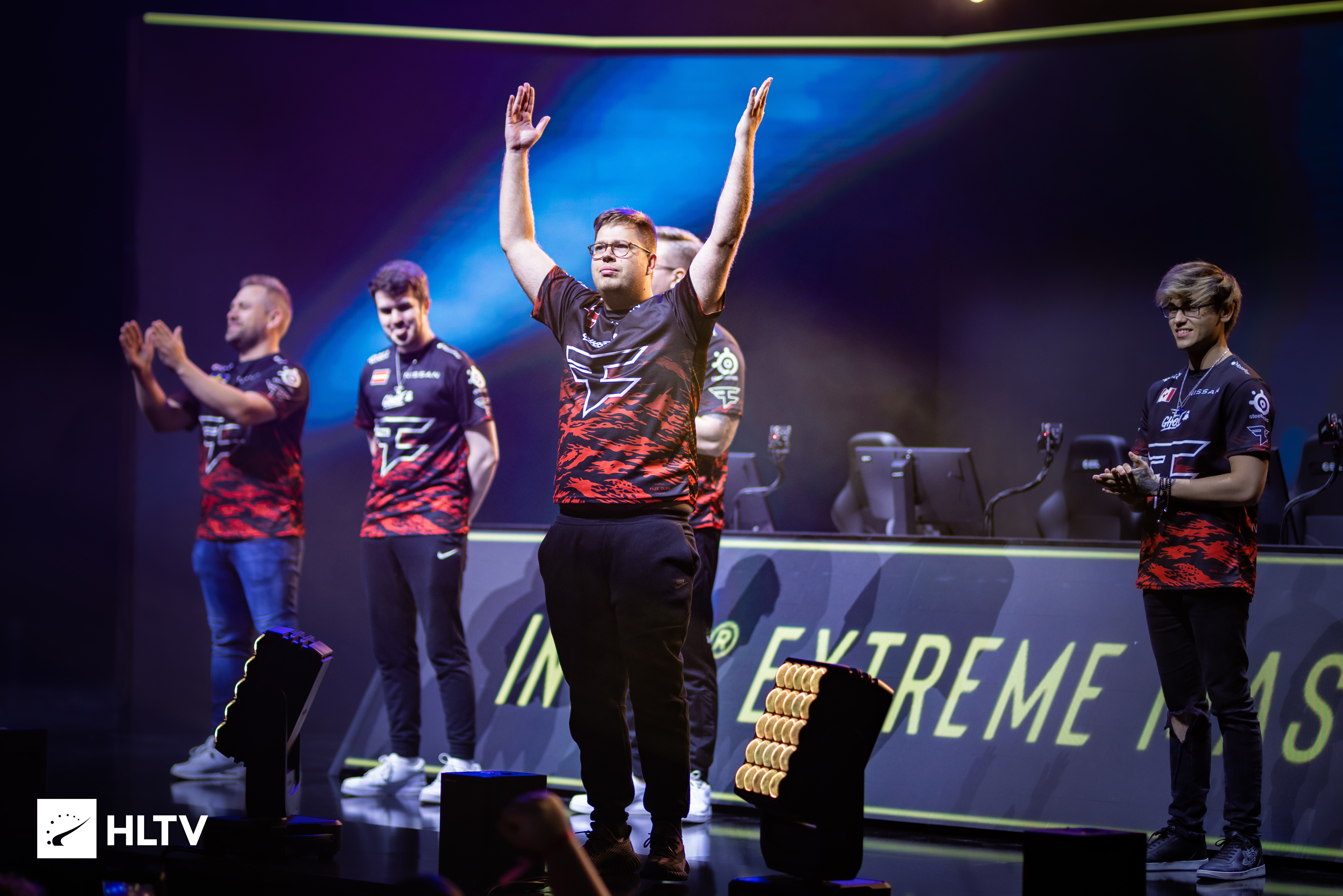 好好好~三年前的今天EDG战胜DK获得2021全球总决赛冠军